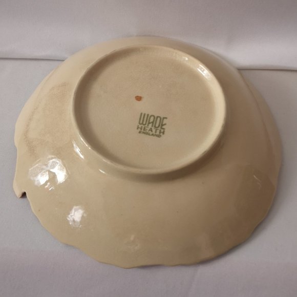 Vintage Wade Heath Trinket/Display Shallow Bowl, Textured Floral and Leaves - Picture 4 of 4